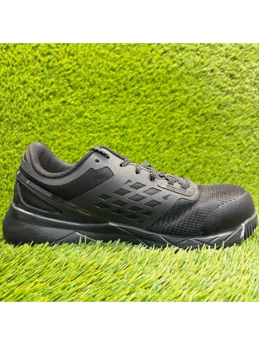 Reebok Nanoflex TR Womens Size 8.5D Black Beige Composite Toe Safety Work Shoes